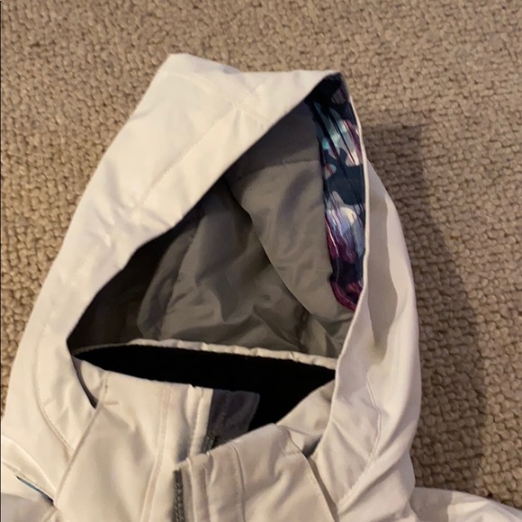 Obermeyer❄️white ski jacket w/matching gloves